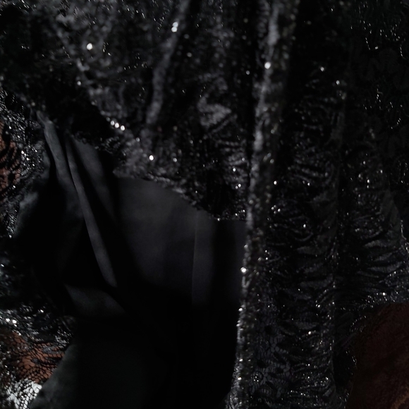 Connected Woman Cute Black Dress  glitters - Picture 7 of 16